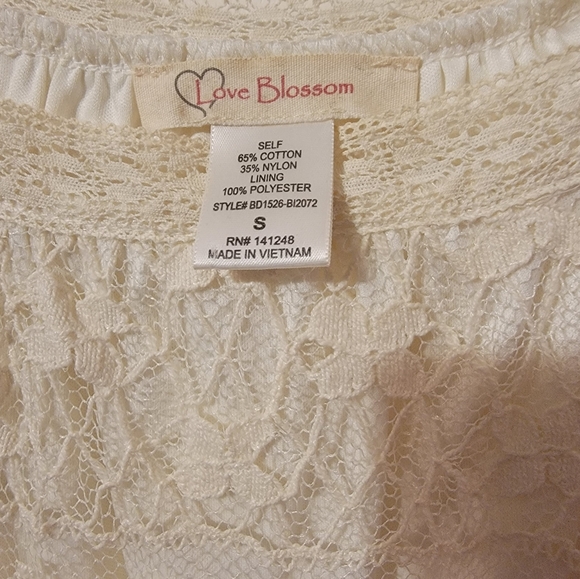 Love Blossom Lace Dresd - Picture 3 of 3